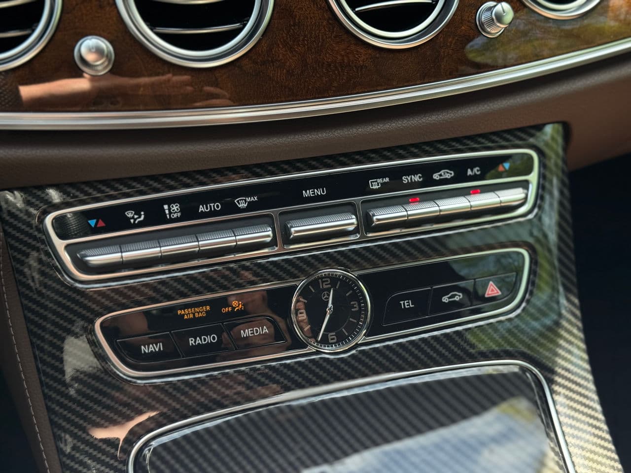 Mercedes E 300 2018 — Миниатюра 14