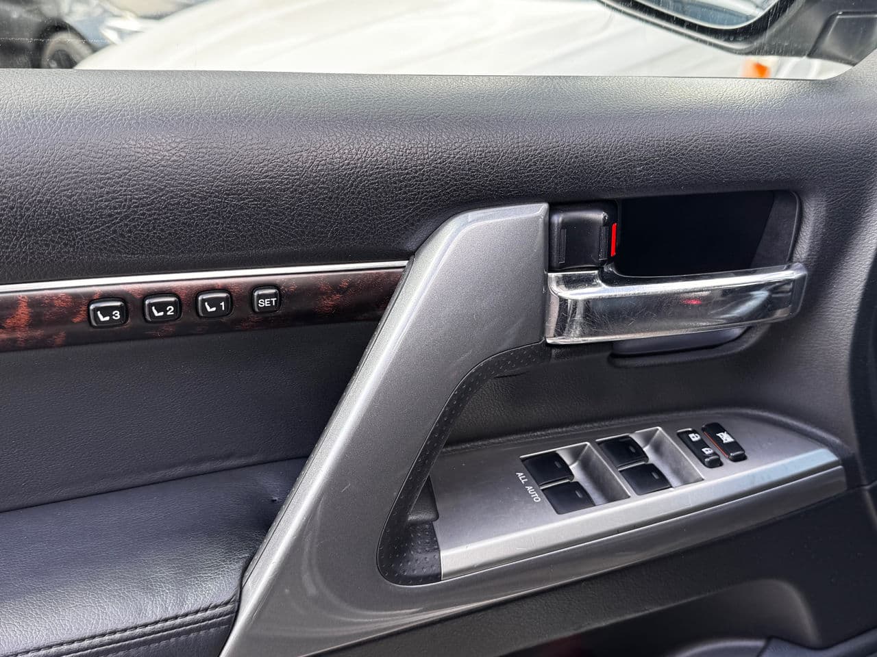 2013 Toyota Land Cruiser — Miniatură 12
