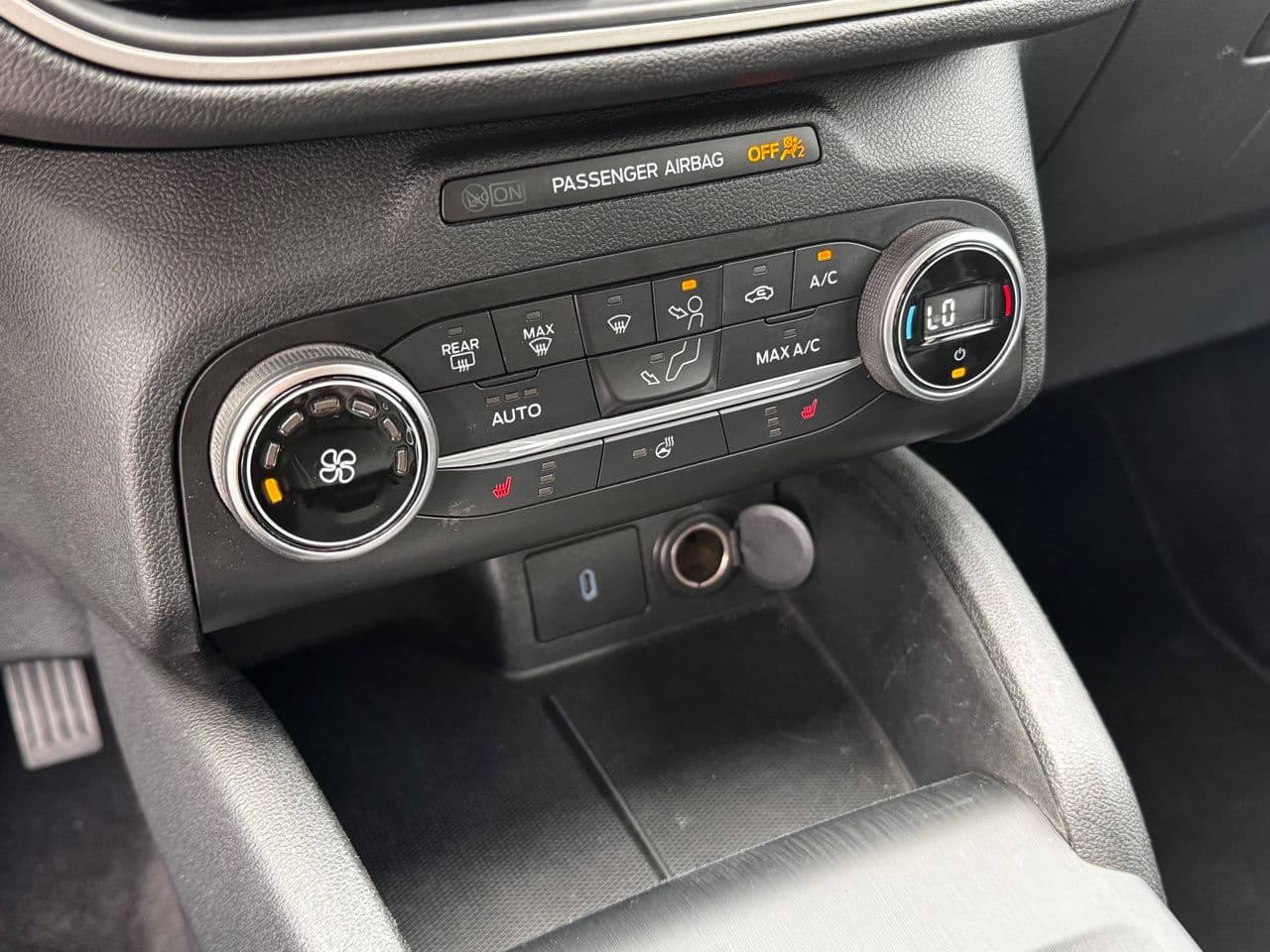 2020 Ford Escape — Miniatură 13