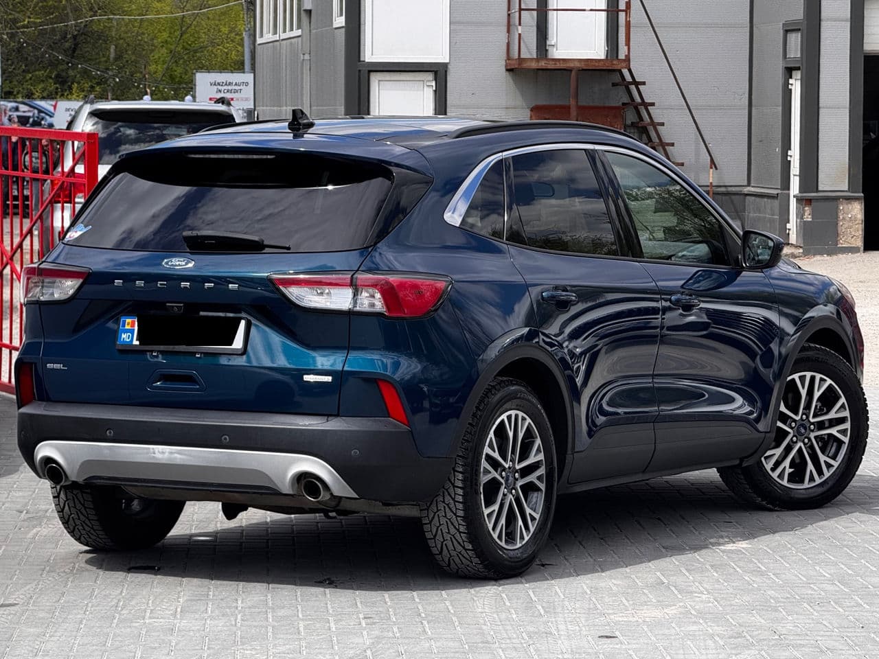 2020 Ford Escape — Miniatură 2