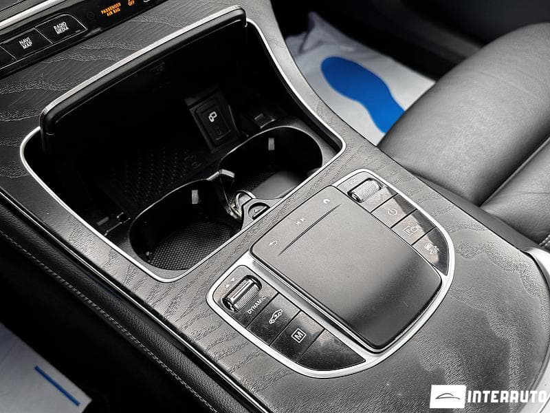 2020 Mercedes GLC 300e — Miniatură 14
