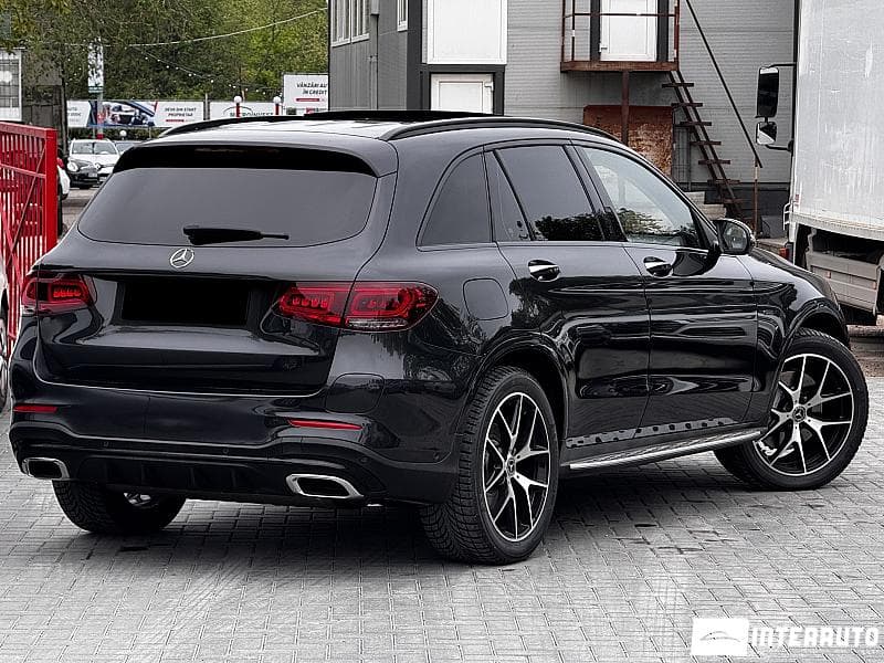 2020 Mercedes GLC 300e — Miniatură 3