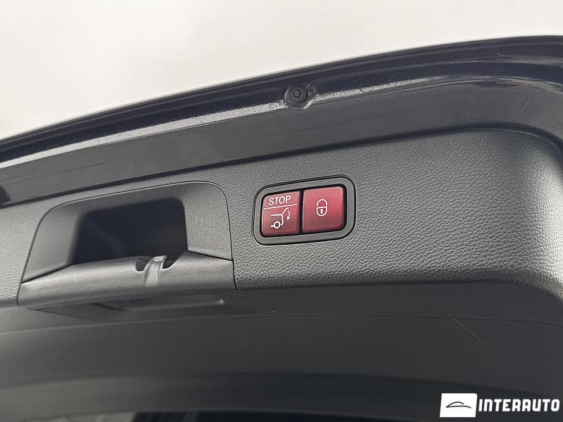 2020 Mercedes GLC 300e — Miniatură 18