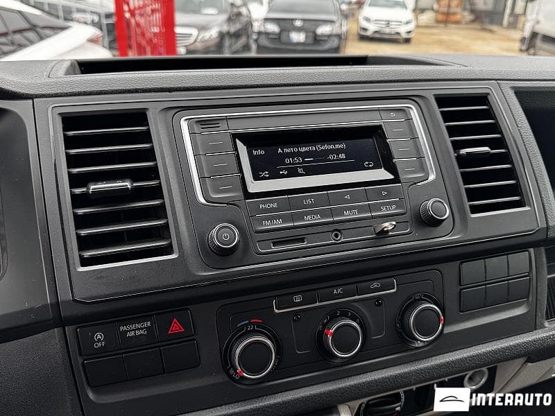 2017 Volkswagen Caravelle — Miniatură 7