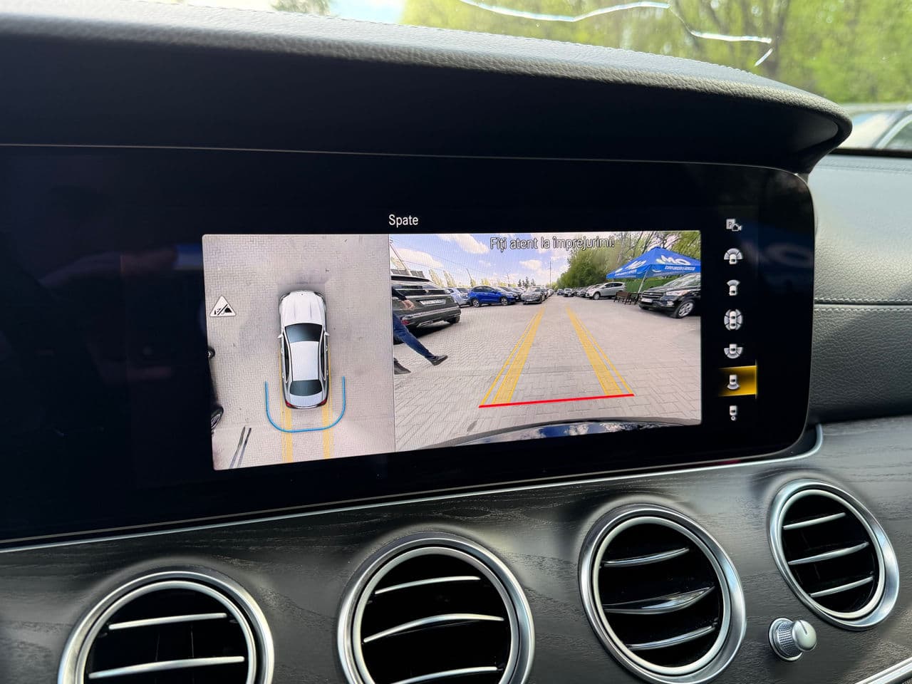2022 Mercedes E 300e — Miniatură 14