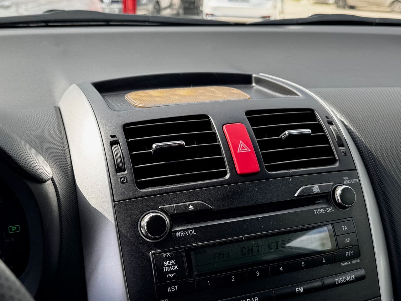 2011 Toyota Auris — Miniatură 10