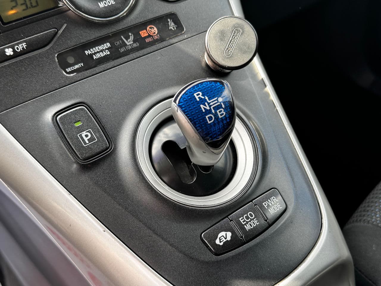 2011 Toyota Auris — Miniatură 12