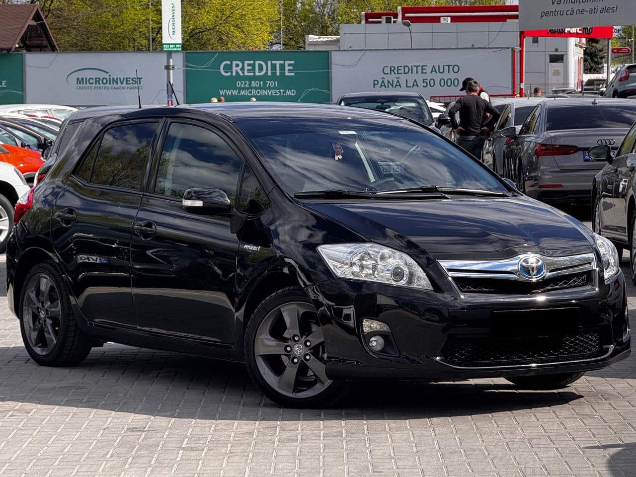 2011 Toyota Auris — Miniatură 4