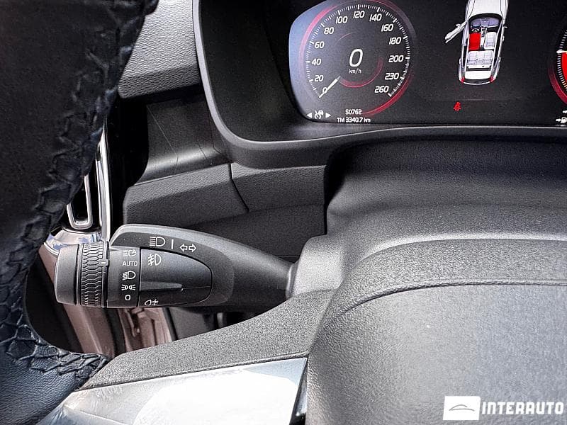 Volvo XC 40 2022 — Миниатюра 17