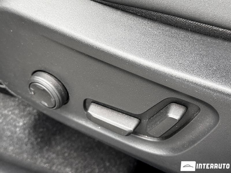 Volvo XC 40 2022 — Миниатюра 22