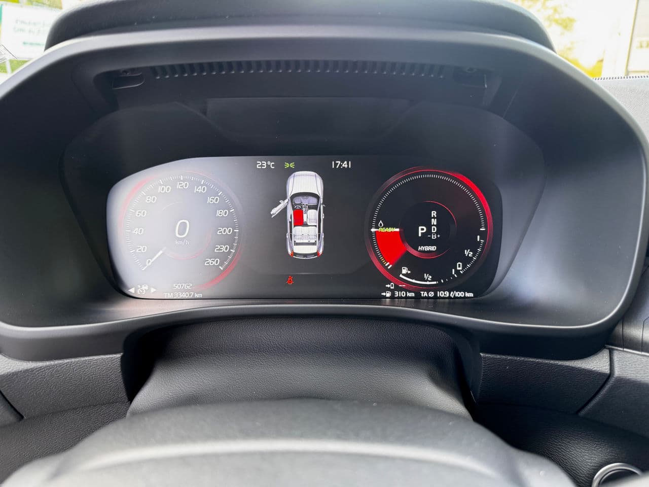 Volvo XC 40 2022 — Миниатюра 9