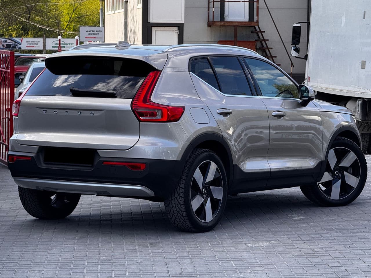 Volvo XC 40 2022 — Миниатюра 3