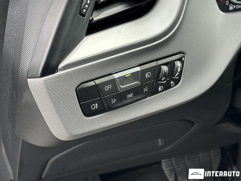 2020 BMW 216d — Miniatură 14