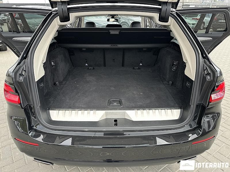 2022 BMW 530e — Miniatură 19