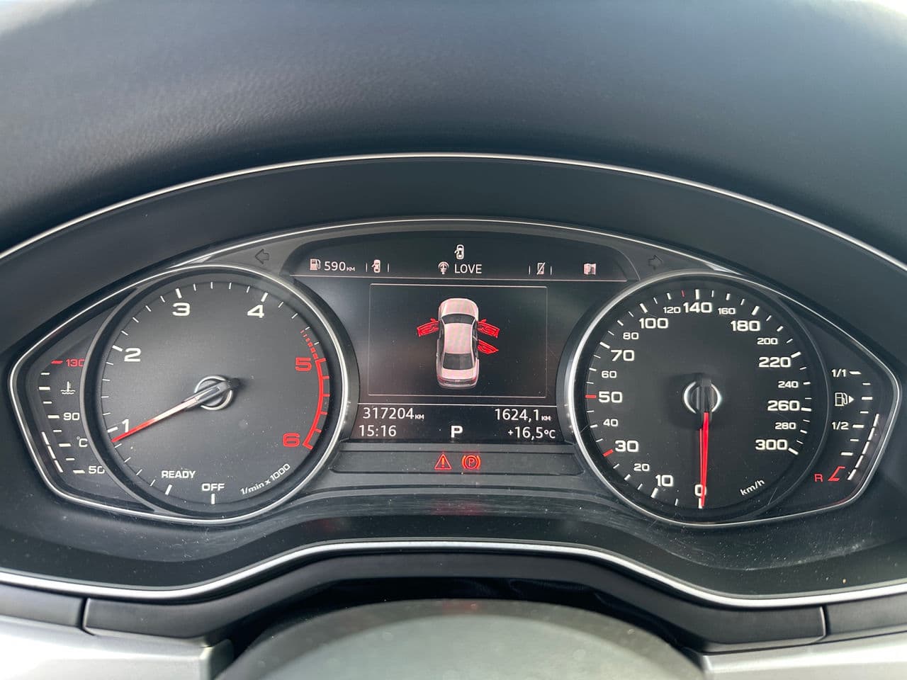 Audi A4 2017 — Миниатюра 8