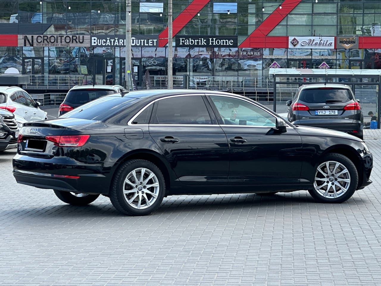 Audi A4 2017 — Миниатюра 3