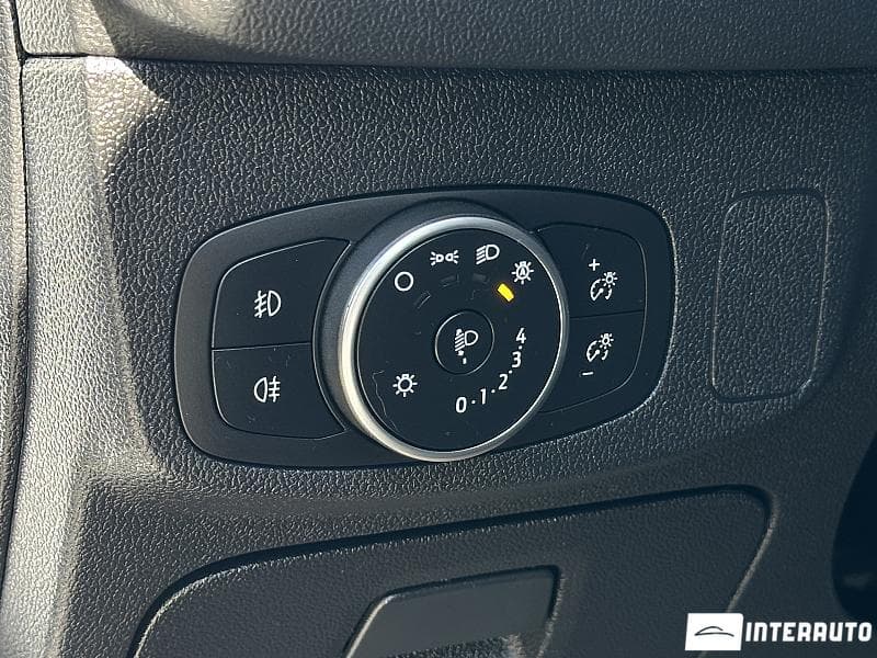 2019 Ford Focus — Miniatură 16
