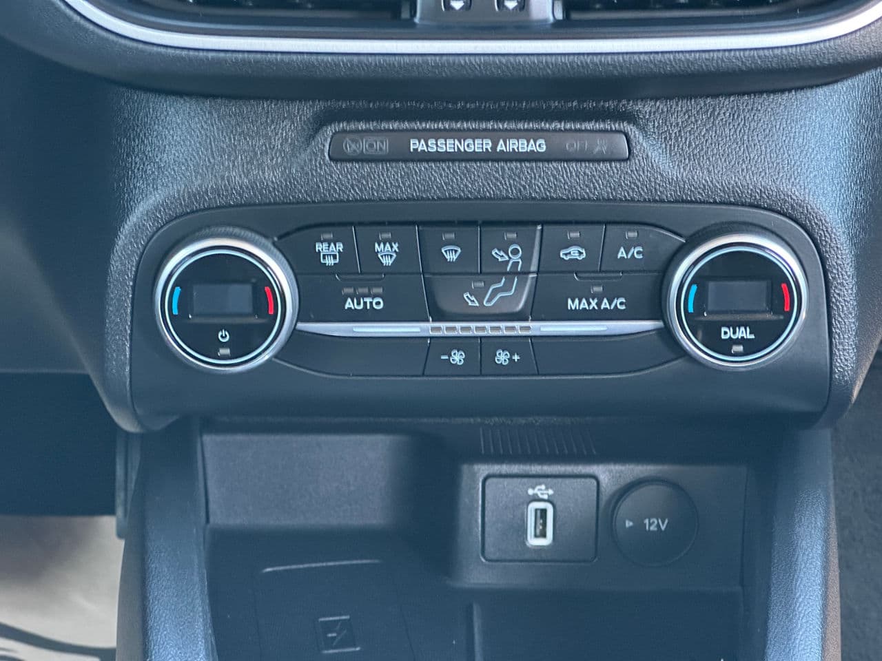 2019 Ford Focus — Miniatură 11