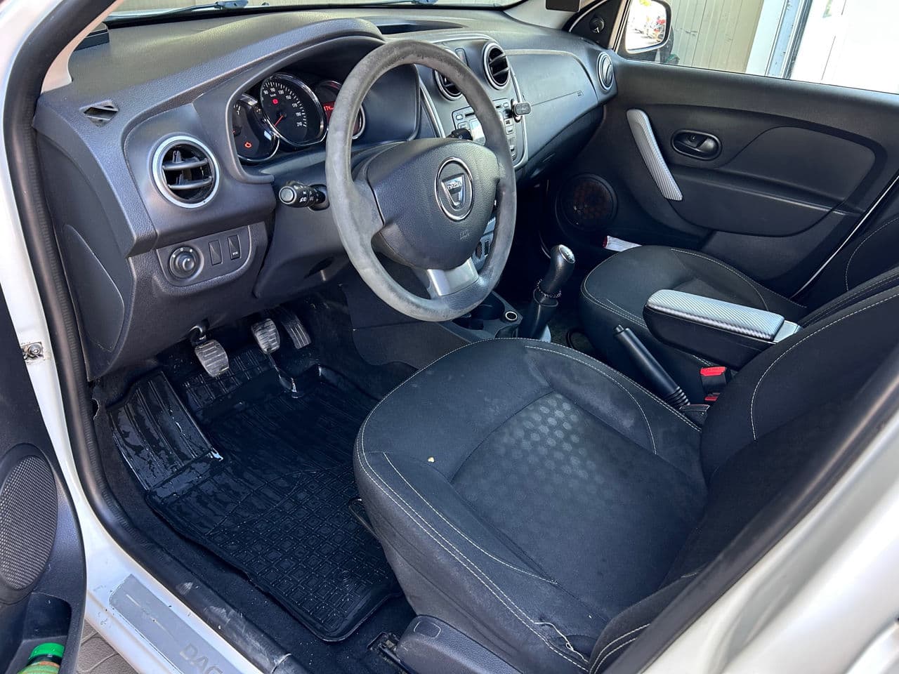 Dacia Logan MCV 2016 — Миниатюра 5