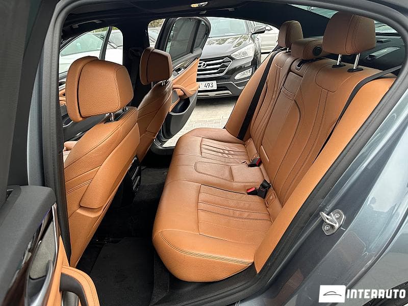 2019 BMW 540 — Miniatură 6