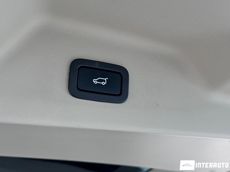 2016 Land Rover Range Rover Vogue — Miniatură 21
