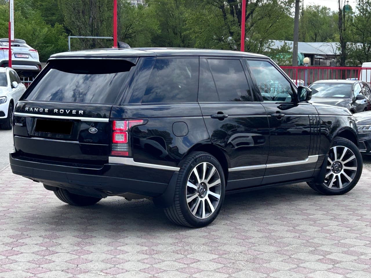 2016 Land Rover Range Rover Vogue — Miniatură 2