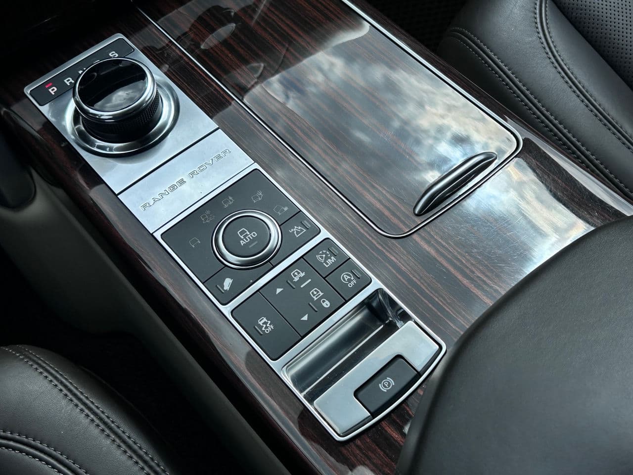 2016 Land Rover Range Rover Vogue — Miniatură 16