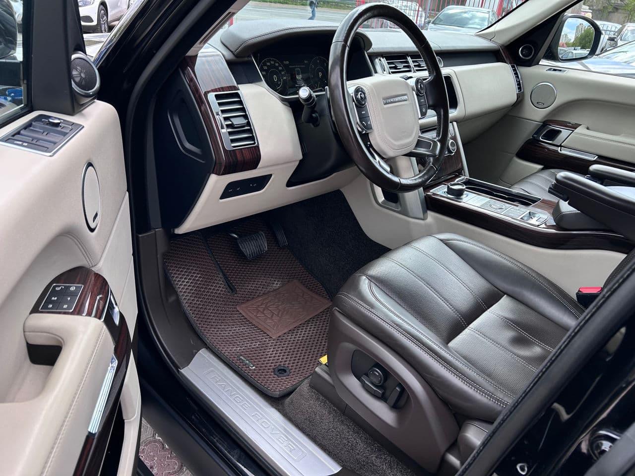 2016 Land Rover Range Rover Vogue — Miniatură 6