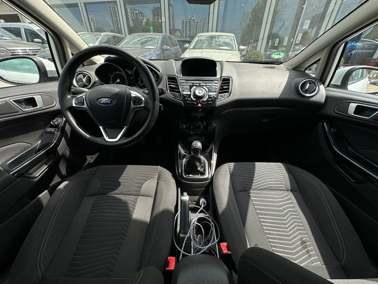 2015 Ford Fiesta — Miniatură 7
