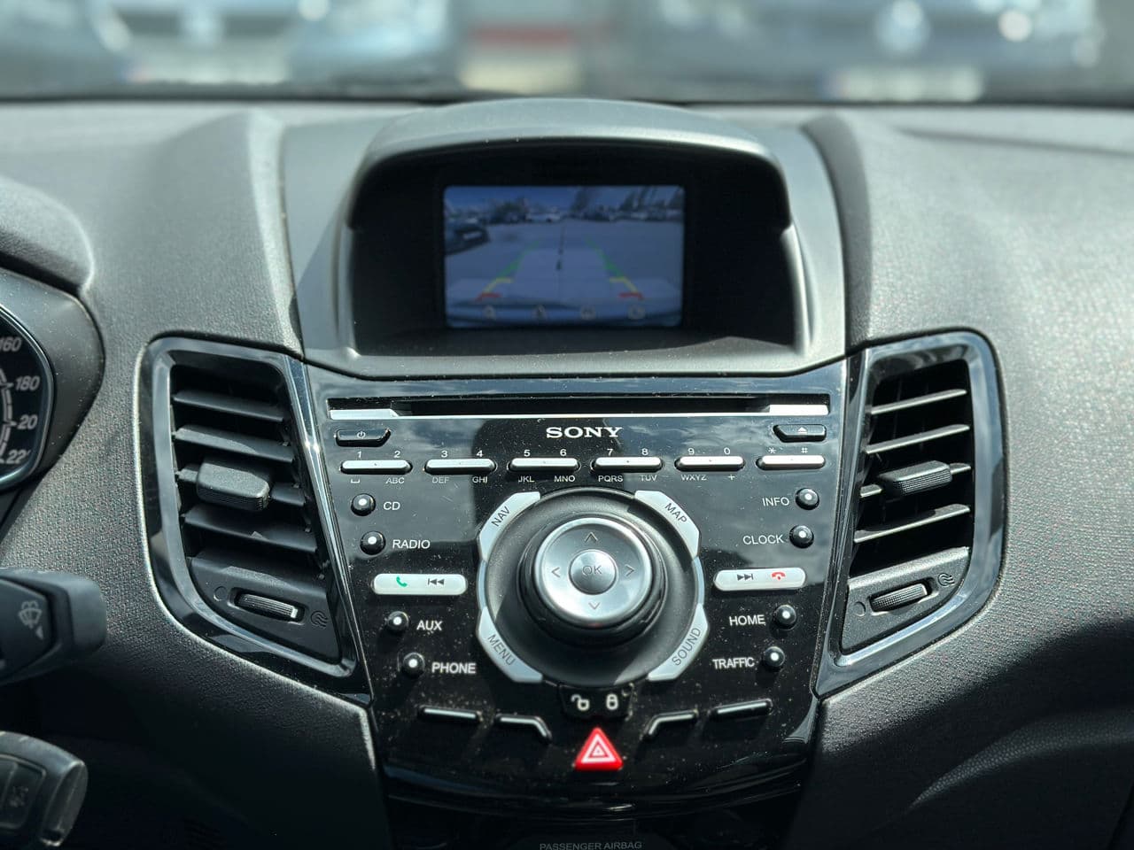 2015 Ford Fiesta — Miniatură 10
