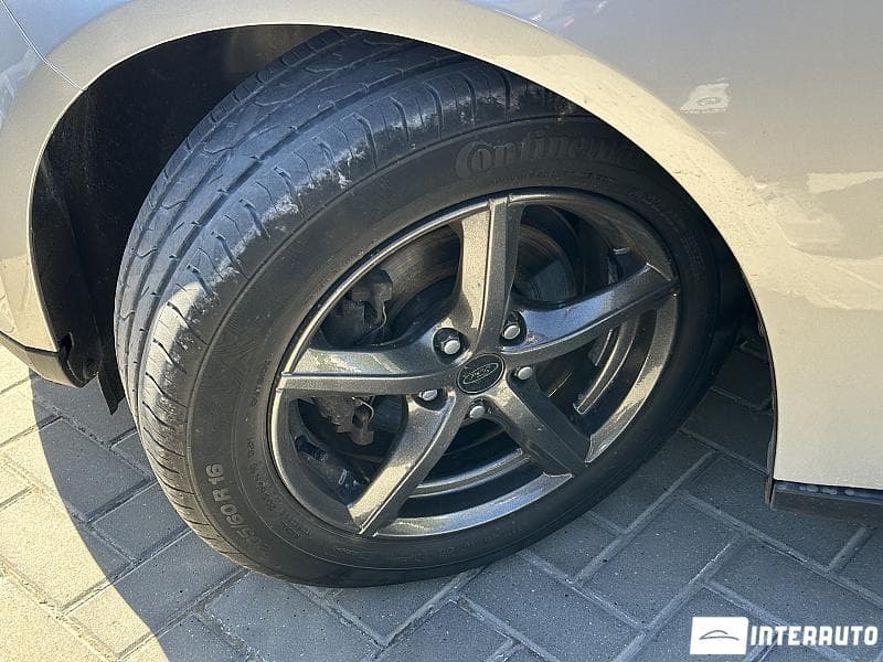 2015 Ford Focus — Miniatură 18