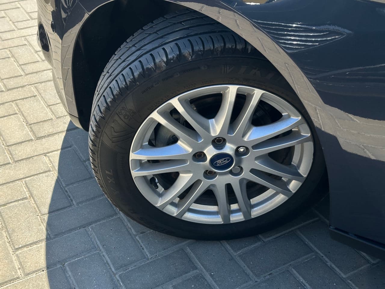 2014 Ford Focus — Miniatură 18