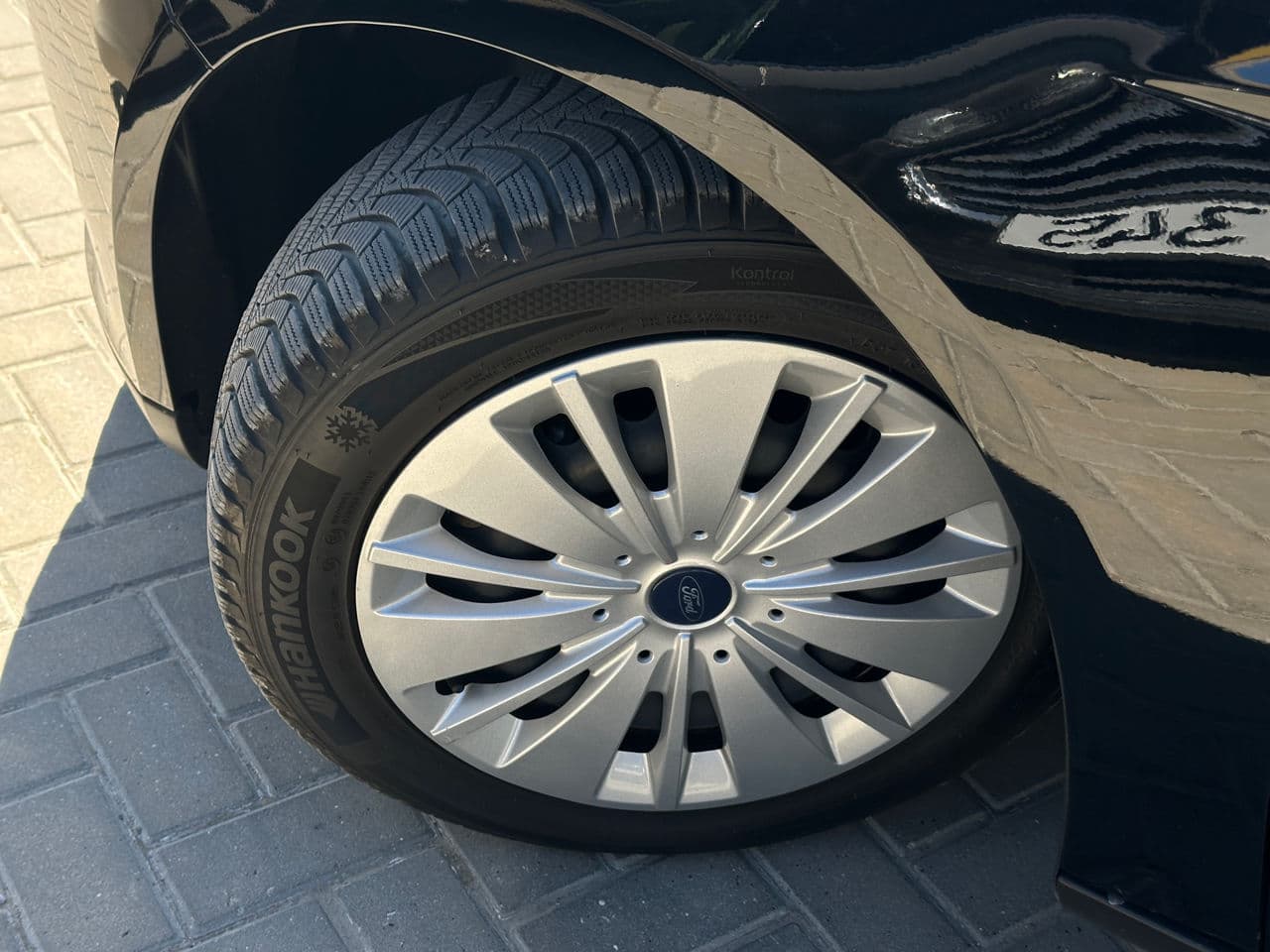2017 Ford Focus — Miniatură 17