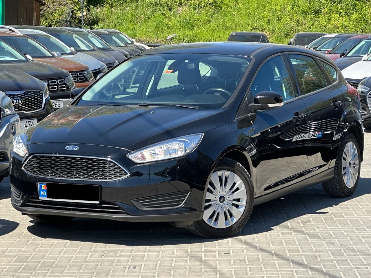 2017 Ford Focus — Miniatură 2