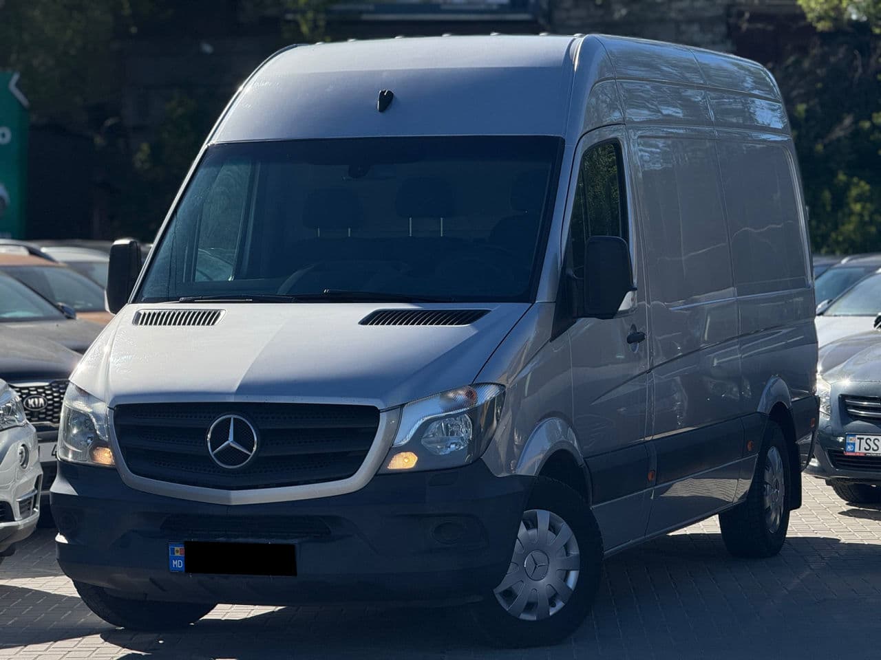 2016 Mercedes Sprinter — Miniatură 2