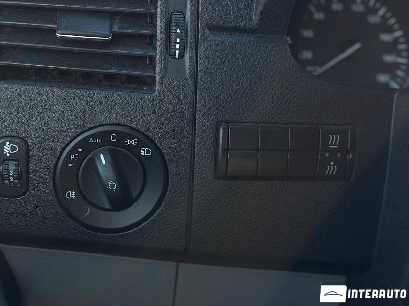 2016 Mercedes Sprinter — Miniatură 14