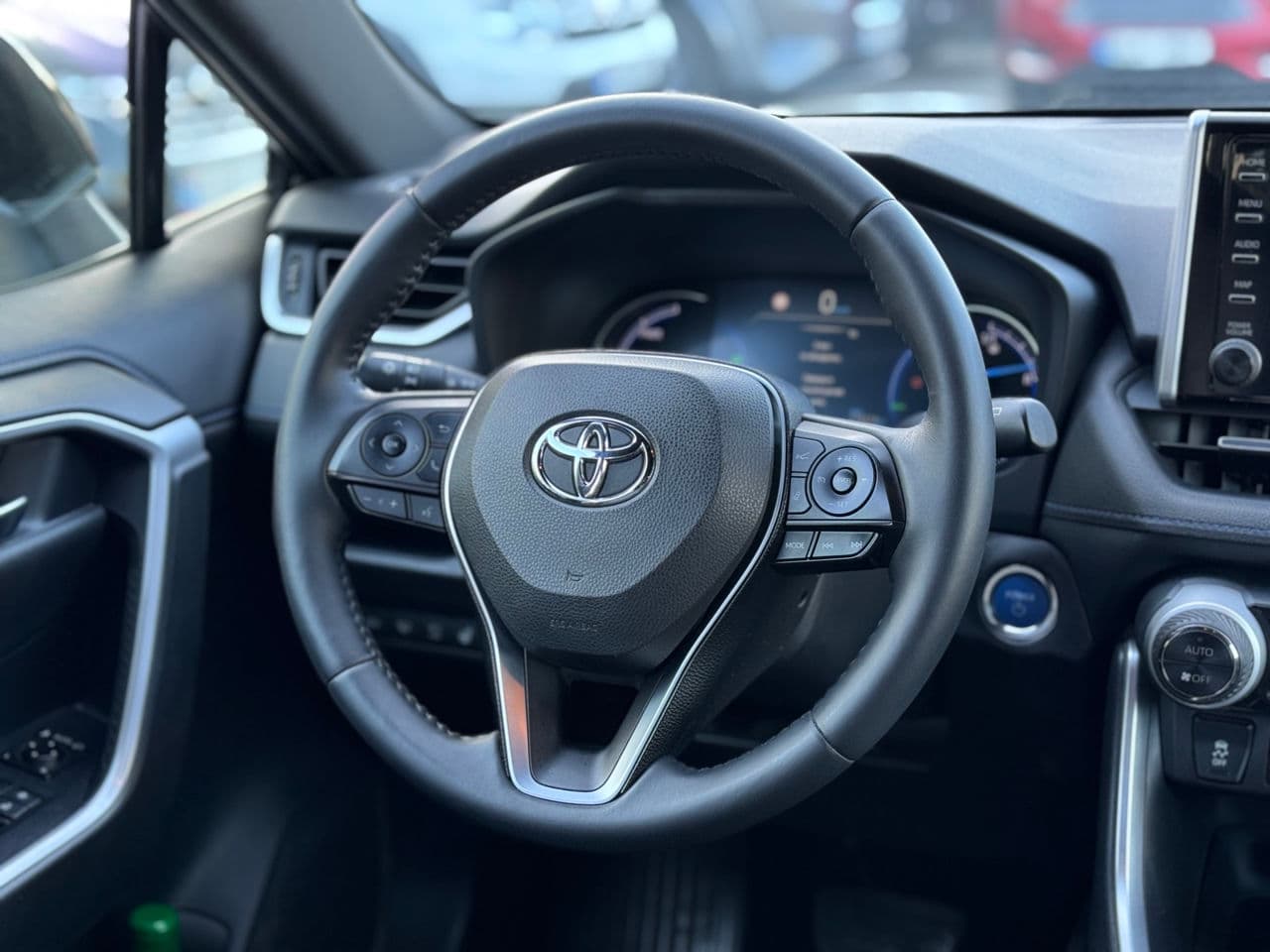 Toyota Rav-4 2019 — Миниатюра 14