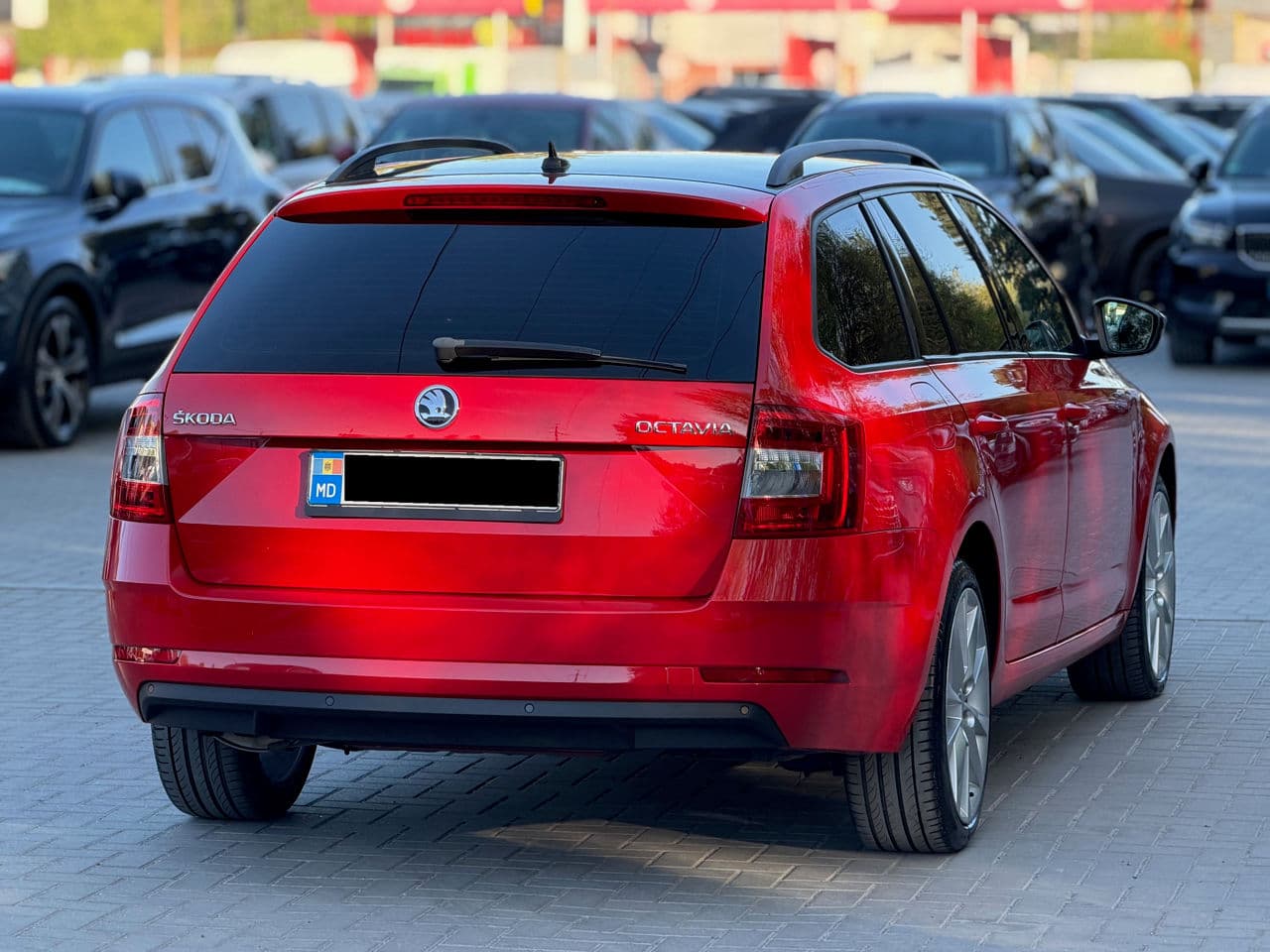 2020 Skoda Octavia — Miniatură 2