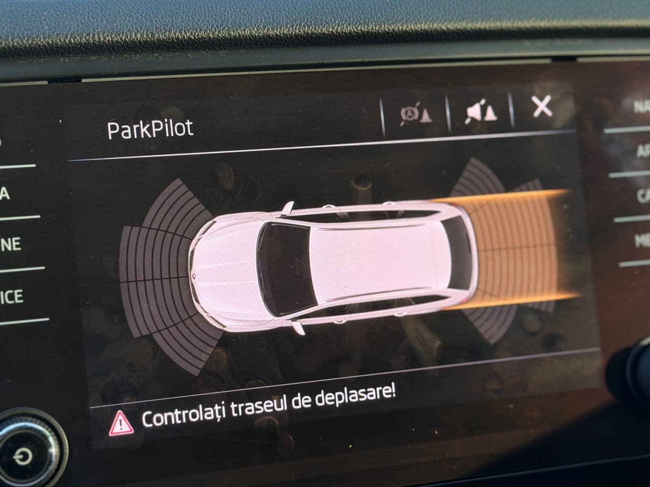 2020 Skoda Octavia — Miniatură 11