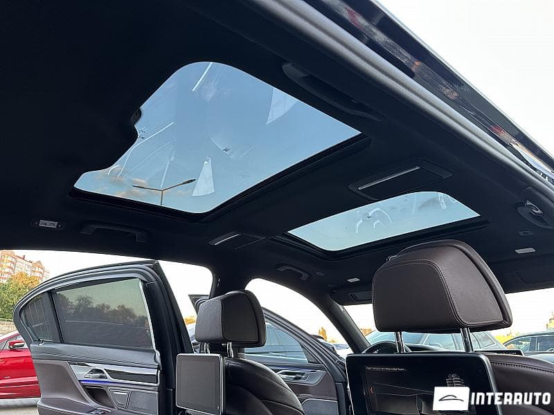 BMW 740 2019 — Миниатюра 14