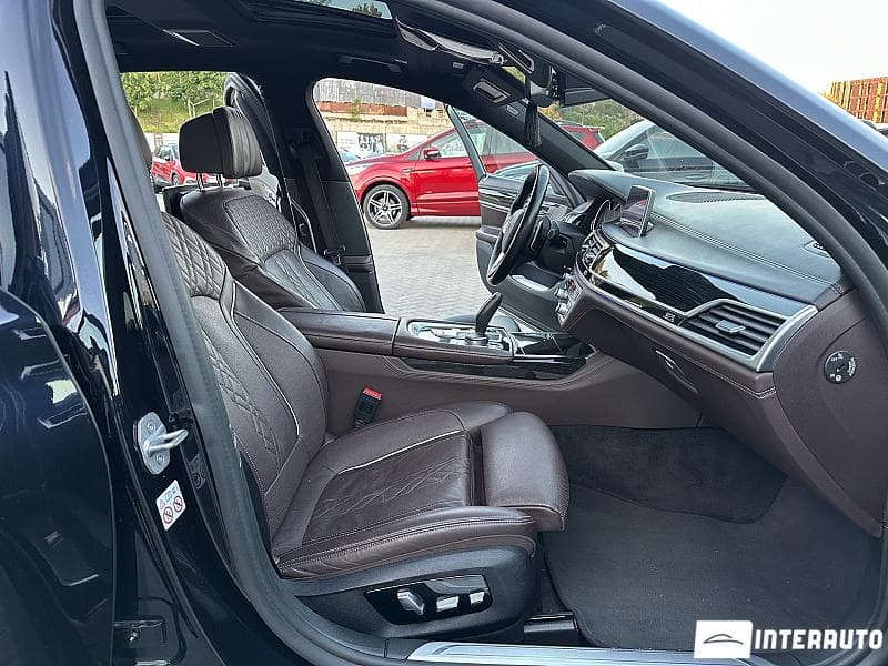 BMW 740 2019 — Миниатюра 16