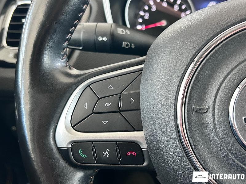 Jeep Compass 2018 — Миниатюра 10