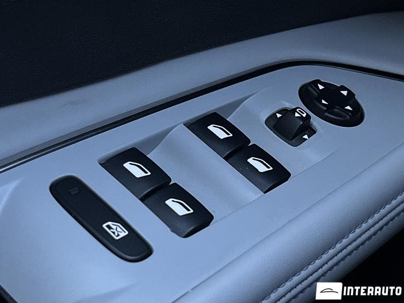 2020 Peugeot 5008 — Miniatură 8