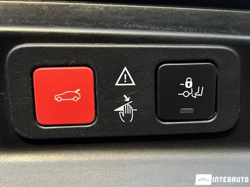 2020 Peugeot 5008 — Miniatură 23