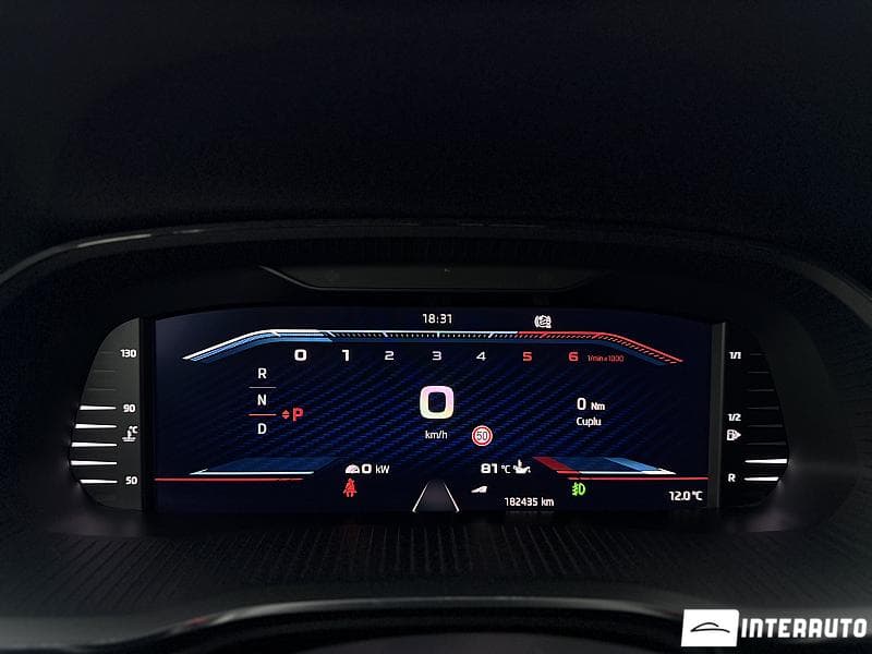 2022 Skoda Octavia RS — Miniatură 13