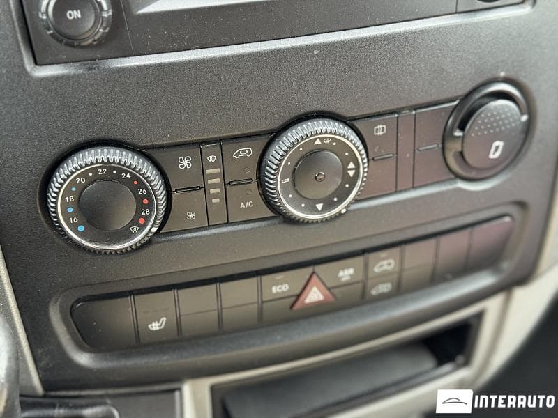 2014 Mercedes Sprinter — Miniatură 12