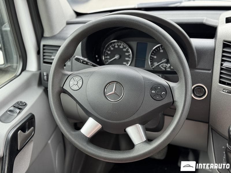 2014 Mercedes Sprinter — Miniatură 9