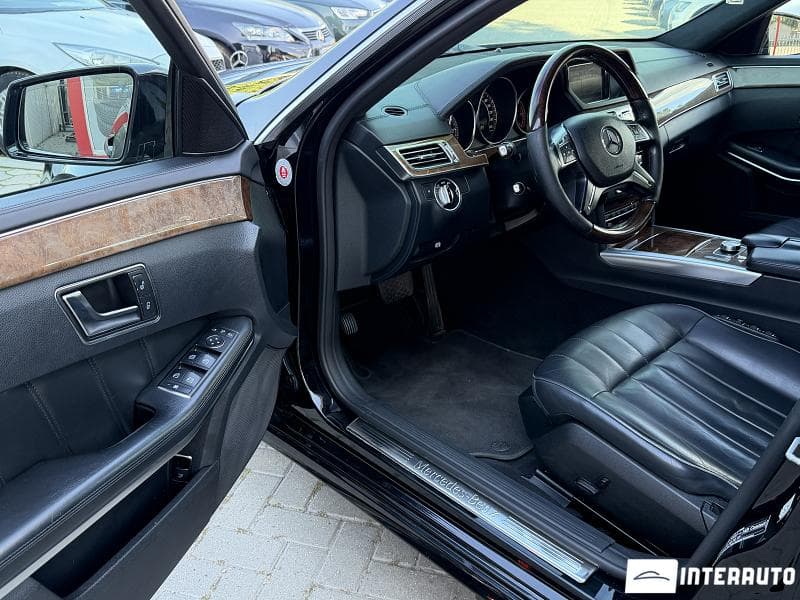2013 Mercedes E 200 — Miniatură 5