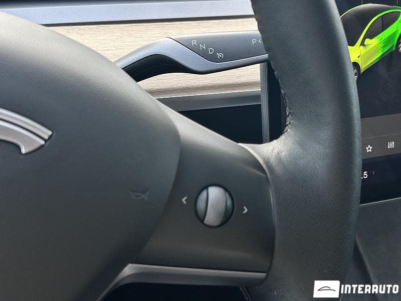 2021 Tesla Model Y — Miniatură 8