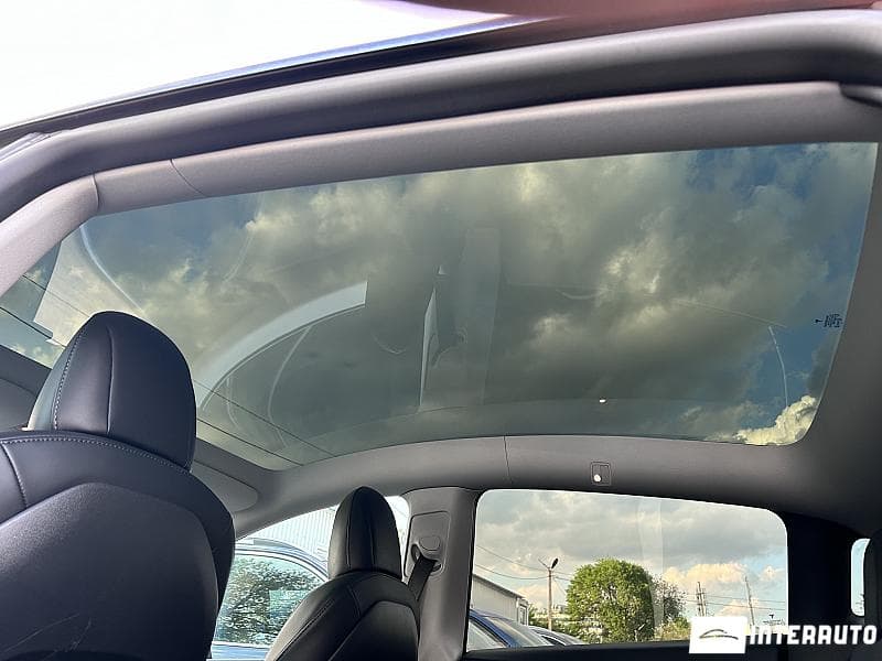 2021 Tesla Model Y — Miniatură 17